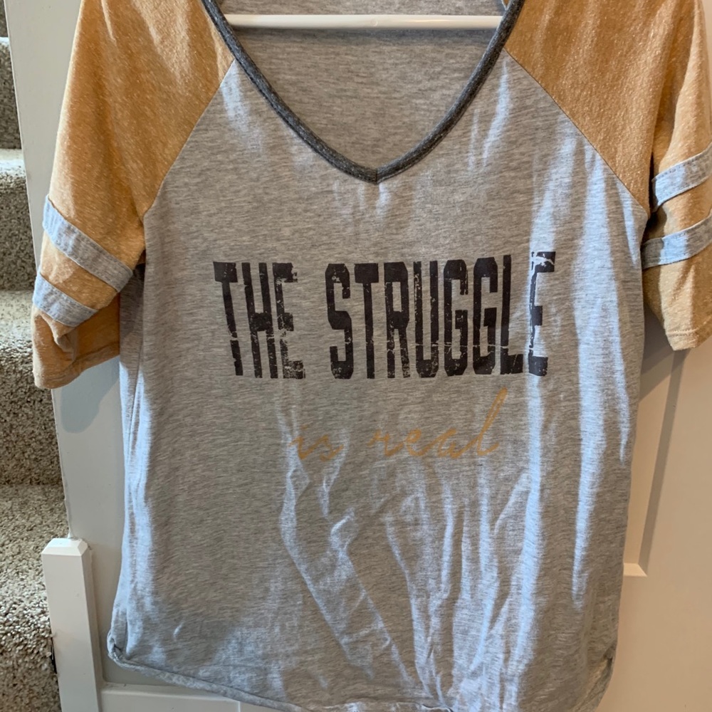 3/4 sleeve shirt